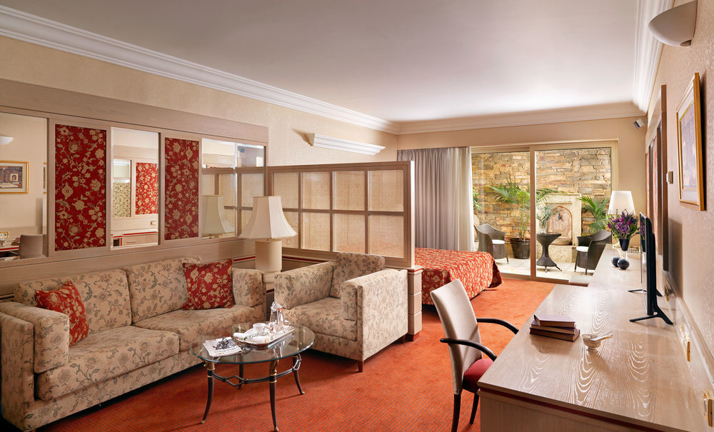 Holiday Suites Athens Luaran gambar