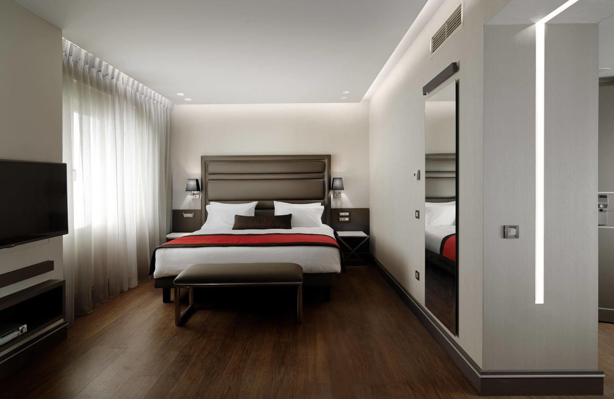 Holiday Suites Athens Luaran gambar