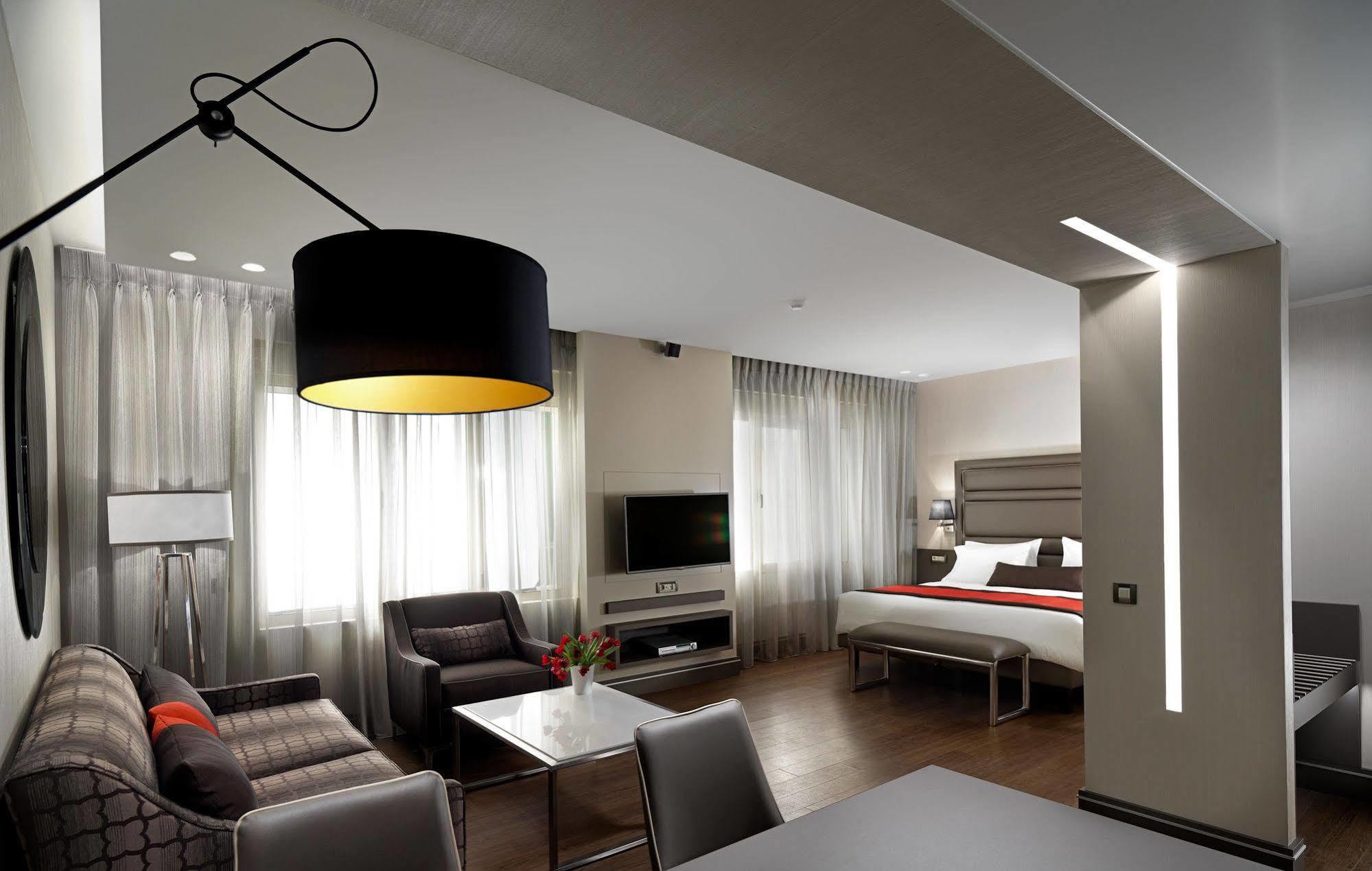 Holiday Suites Athens Luaran gambar