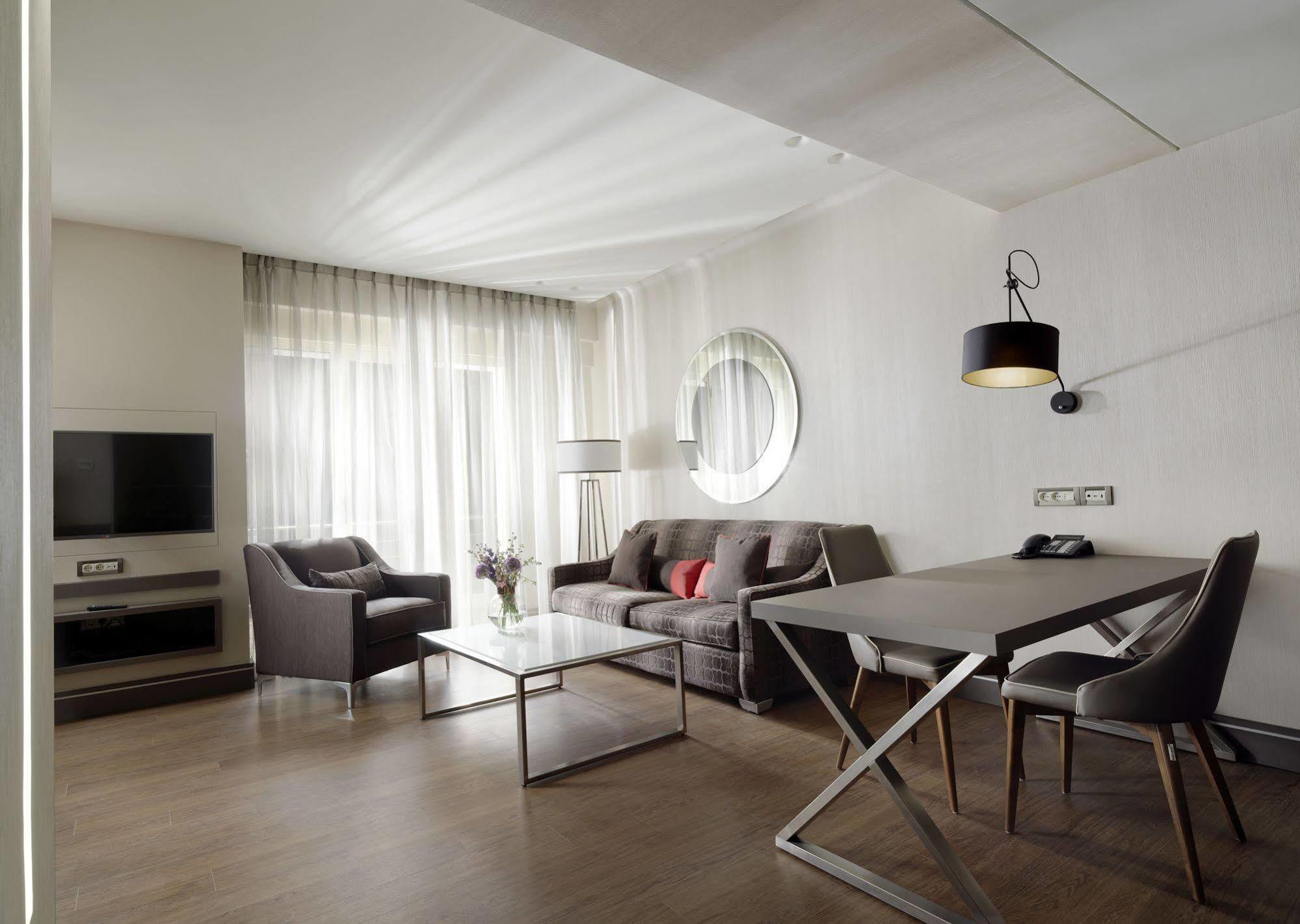 Holiday Suites Athens Luaran gambar